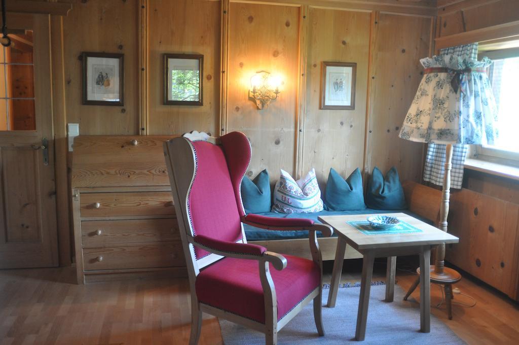 Romantikhotel Almtalhof Grünau im Almtal Oda fotoğraf